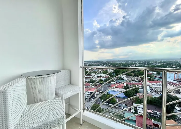 Kandi 1,2,3 Palace Rentals Studio