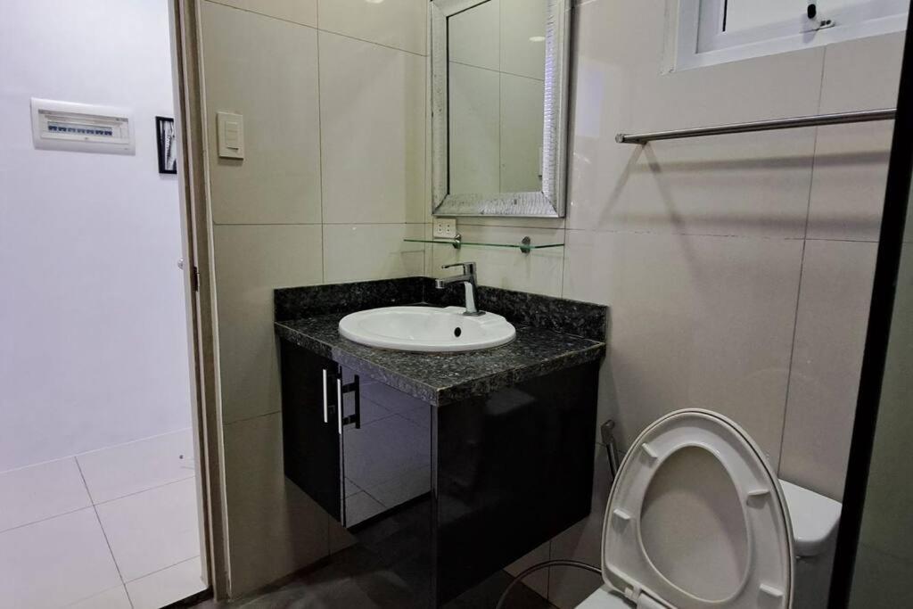 Kandi 1,2,3 Palace Apartment