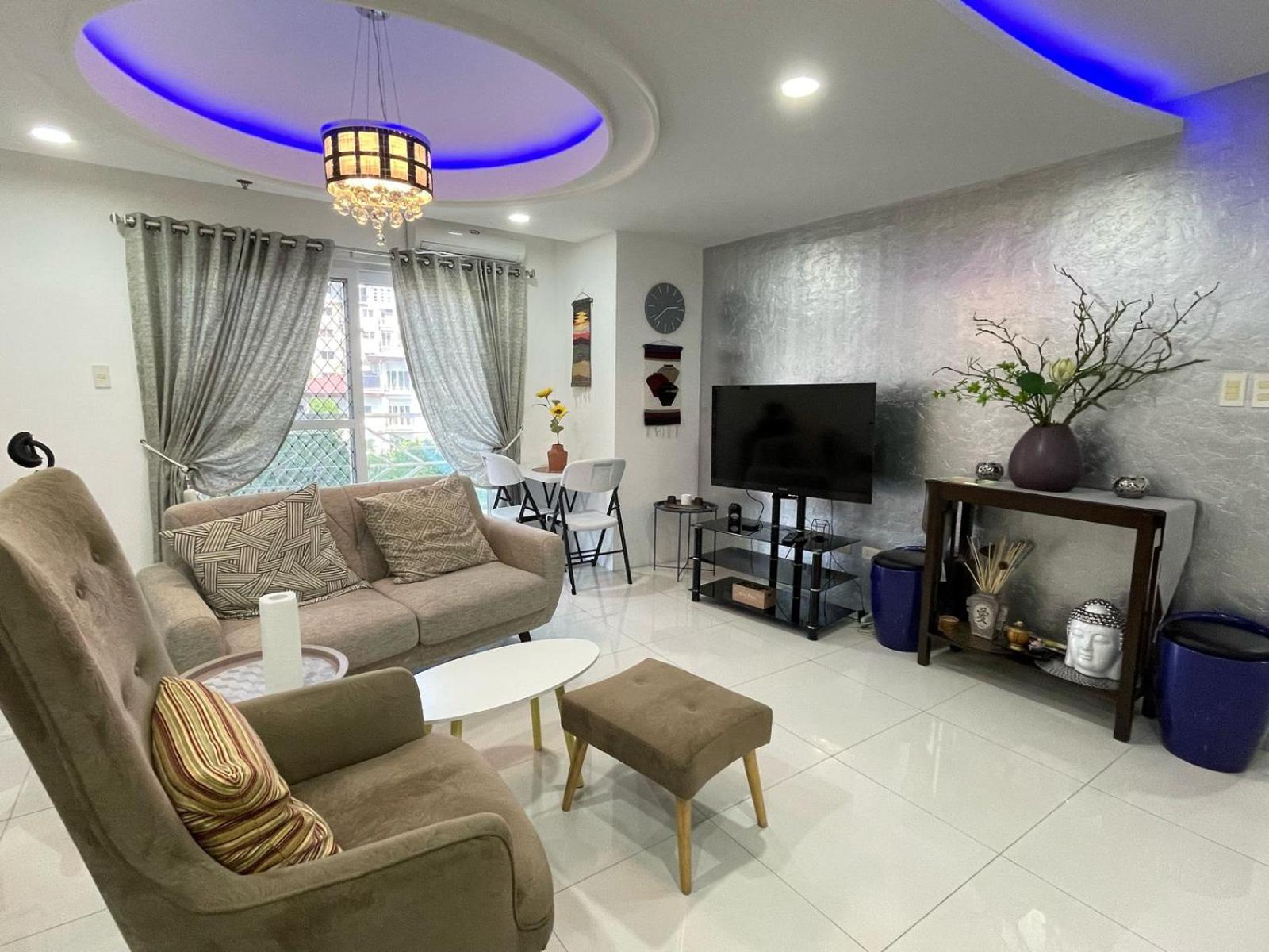 Kandi 1,2,3 Palace Apartment Angeles