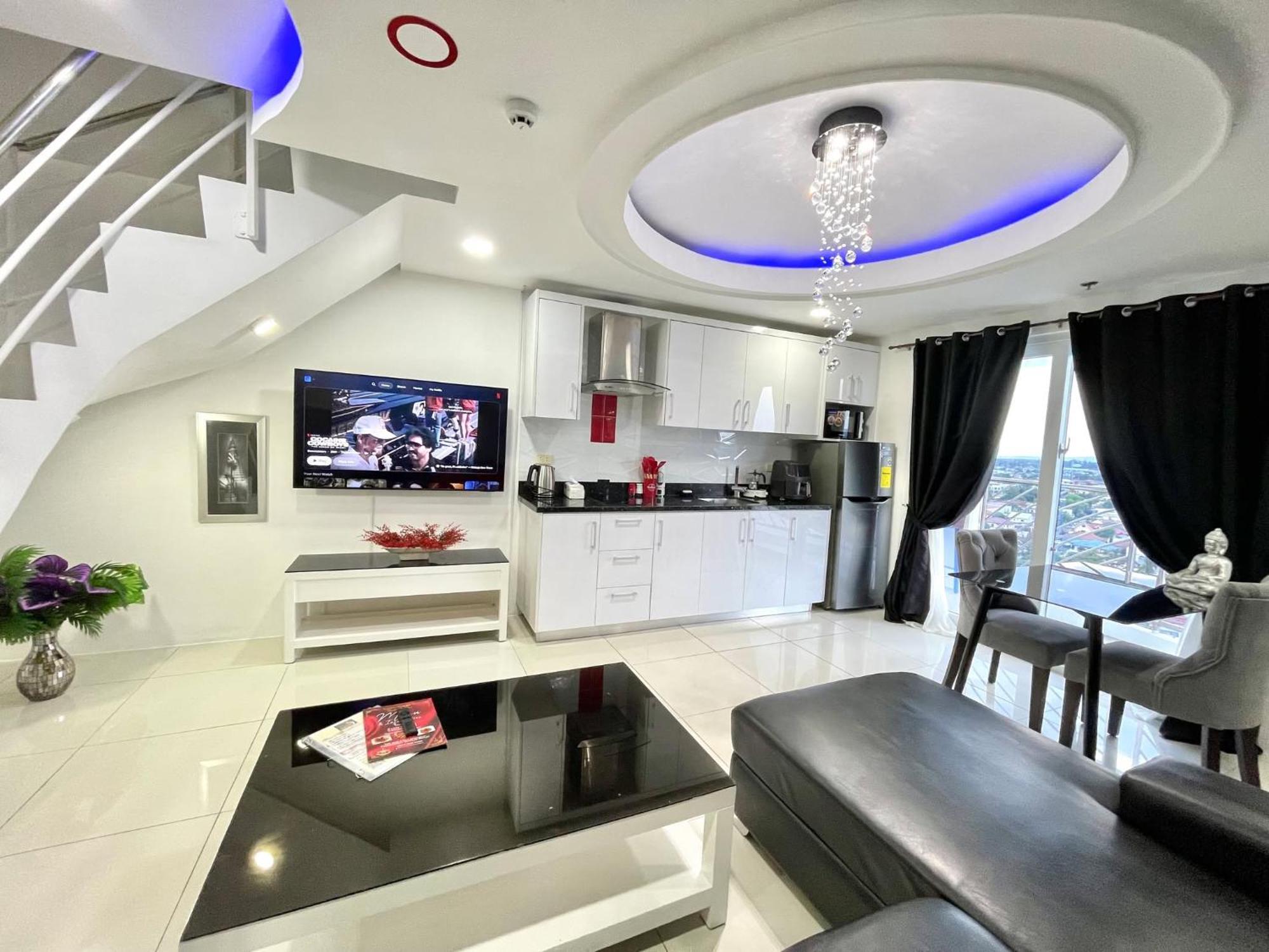 Apartment Kandi 1,2,3 Palace Angeles