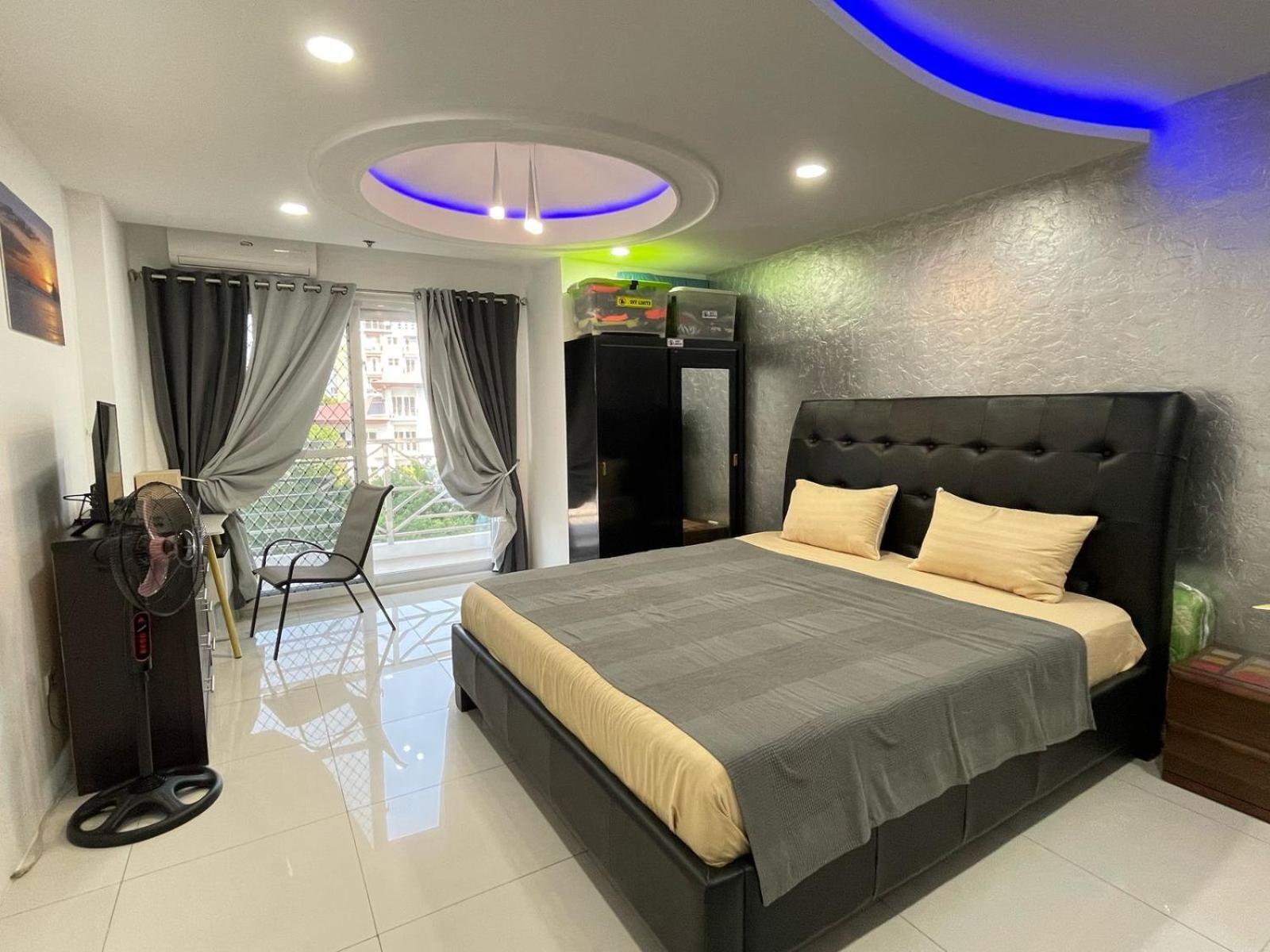 Kandi 1,2,3 Palace Apartment Angeles